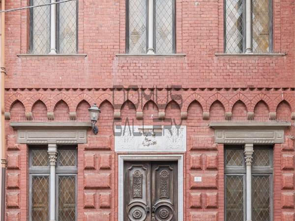 Palazzotto con giardino privato