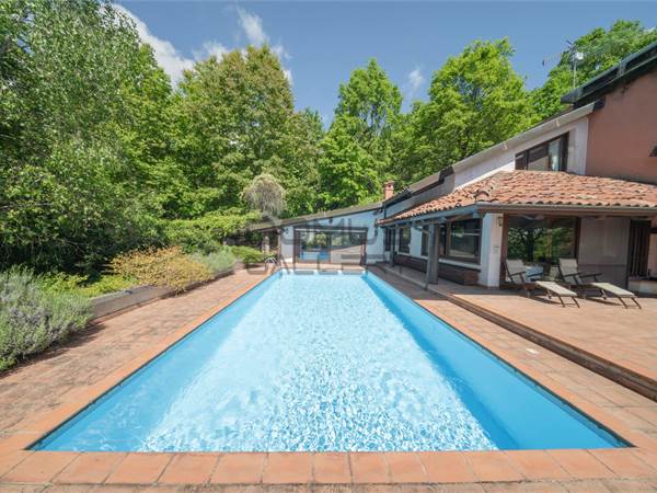 Villa Indipendente con Piscina