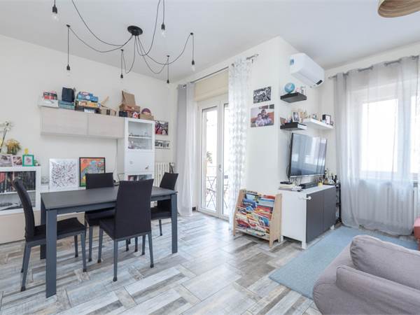 Metro Carducci  - Zona Ospedali  - Appartamento con terrazzino